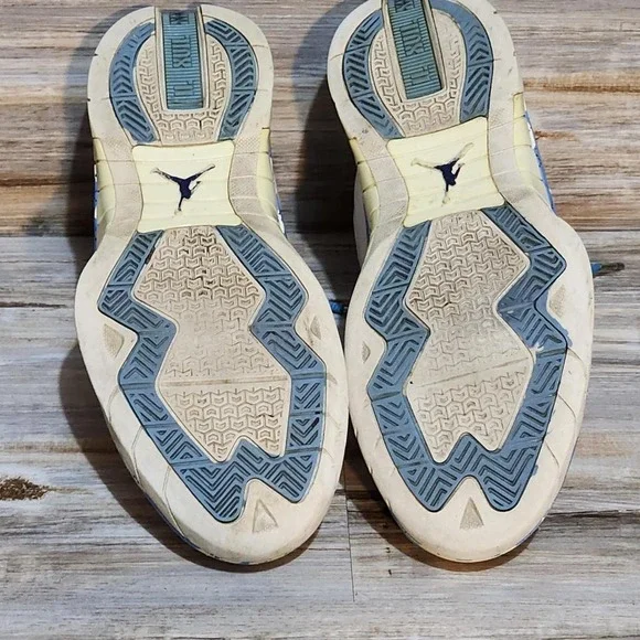 Air Jordan North Carolina Tarheels Limited Edition 15 Retro SE 325835-101 2008 - Picture 7 of 8